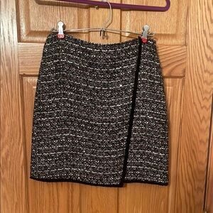 Chic Tweed Black, Red and White Skirt